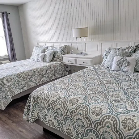 The Ashwood Inn Bayfield Extérieur photo