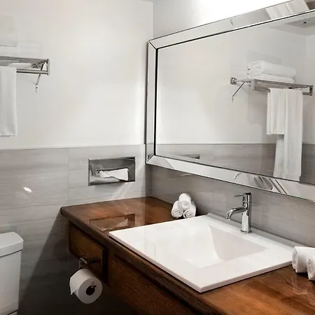 The Ashwood Inn Bayfield Extérieur photo